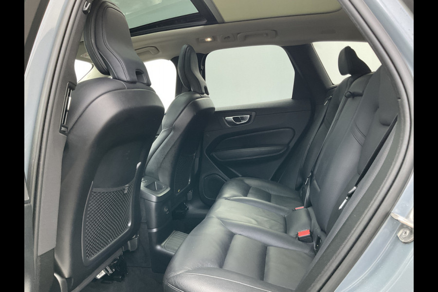 Volvo XC60 2.0 T8 Plug-in hybrid AWD Plus Dark 1Eig BLIS Memory Stoel/stuur Verw Pano Carplay
