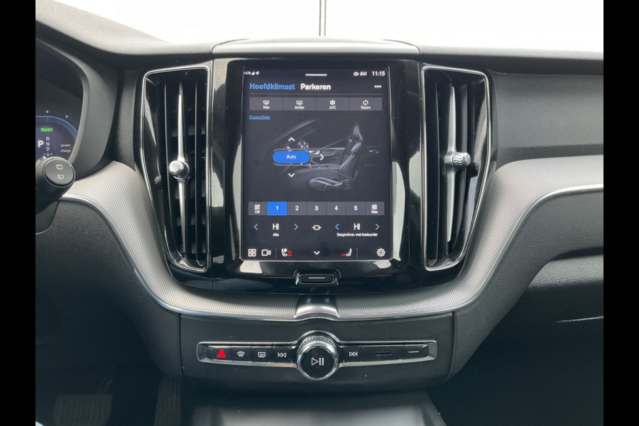 Volvo XC60 2.0 T8 Plug-in hybrid AWD Plus Dark 1Eig BLIS Memory Stoel/stuur Verw Pano Carplay