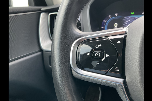Volvo XC60 2.0 T8 Plug-in hybrid AWD Plus Dark 1Eig BLIS Memory Stoel/stuur Verw Pano Carplay