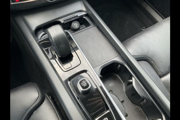 Volvo XC60 2.0 T8 Plug-in hybrid AWD Plus Dark 1Eig BLIS Memory Stoel/stuur Verw Pano Carplay