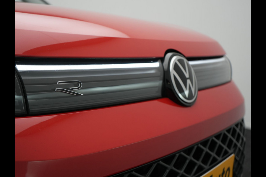 Volkswagen Tiguan 1.4 TSI eHybrid R-Line Business Plug In Hybrid 272pk Dealer O.H. PHEV | Trekhaak Af Fabriek | Panodak | Lederen Sportstoelen Massage & Memory & Ventilatie | 20"L.M | 360 Camera | Harman&Kardon | Adaptive Cruise | Stuur Verwarmd | IQ Light |