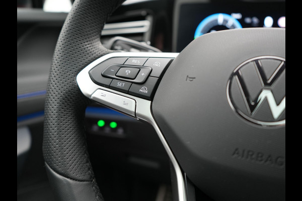 Volkswagen Tiguan 1.4 TSI eHybrid R-Line Business Plug In Hybrid 272pk Dealer O.H. PHEV | Trekhaak Af Fabriek | Panodak | Lederen Sportstoelen Massage & Memory & Ventilatie | 20"L.M | 360 Camera | Harman&Kardon | Adaptive Cruise | Stuur Verwarmd | IQ Light |