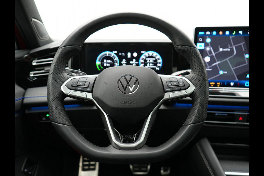 Volkswagen Tiguan 1.4 TSI eHybrid R-Line Business Plug In Hybrid 272pk Dealer O.H. PHEV | Trekhaak Af Fabriek | Panodak | Lederen Sportstoelen Massage & Memory & Ventilatie | 20"L.M | 360 Camera | Harman&Kardon | Adaptive Cruise | Stuur Verwarmd | IQ Light |