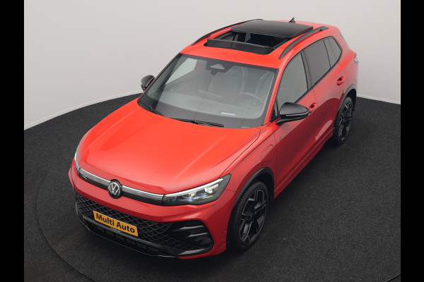 Volkswagen Tiguan 1.4 TSI eHybrid R-Line Business Plug In Hybrid 272pk Dealer O.H. PHEV | Trekhaak Af Fabriek | Panodak | Lederen Sportstoelen Massage & Memory & Ventilatie | 20"L.M | 360 Camera | Harman&Kardon | Adaptive Cruise | Stuur Verwarmd | IQ Light |