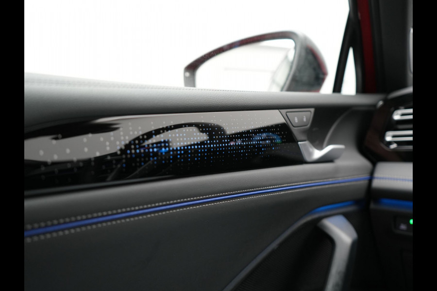 Volkswagen Tiguan 1.4 TSI eHybrid R-Line Business Plug In Hybrid 272pk Dealer O.H. PHEV | Trekhaak Af Fabriek | Panodak | Lederen Sportstoelen Massage & Memory & Ventilatie | 20"L.M | 360 Camera | Harman&Kardon | Adaptive Cruise | Stuur Verwarmd | IQ Light |