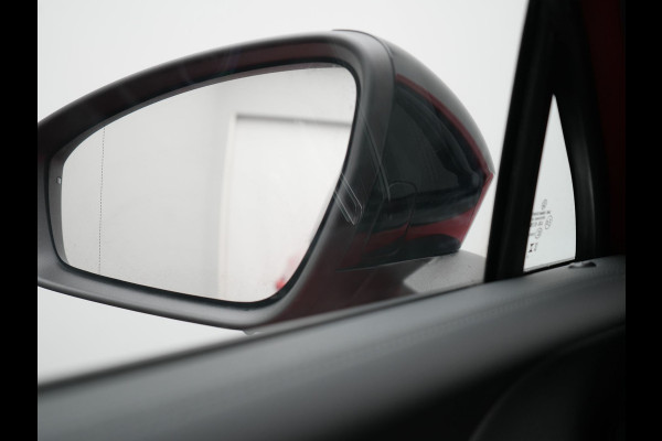 Volkswagen Tiguan 1.4 TSI eHybrid R-Line Business Plug In Hybrid 272pk Dealer O.H. PHEV | Trekhaak Af Fabriek | Panodak | Lederen Sportstoelen Massage & Memory & Ventilatie | 20"L.M | 360 Camera | Harman&Kardon | Adaptive Cruise | Stuur Verwarmd | IQ Light |