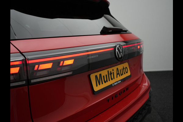 Volkswagen Tiguan 1.4 TSI eHybrid R-Line Business Plug In Hybrid 272pk Dealer O.H. PHEV | Trekhaak Af Fabriek | Panodak | Lederen Sportstoelen Massage & Memory & Ventilatie | 20"L.M | 360 Camera | Harman&Kardon | Adaptive Cruise | Stuur Verwarmd | IQ Light |