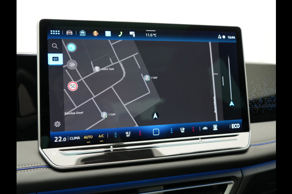 Volkswagen Tiguan 1.4 TSI eHybrid R-Line Business Plug In Hybrid 272pk Dealer O.H. PHEV | Trekhaak Af Fabriek | Panodak | Lederen Sportstoelen Massage & Memory & Ventilatie | 20"L.M | 360 Camera | Harman&Kardon | Adaptive Cruise | Stuur Verwarmd | IQ Light |