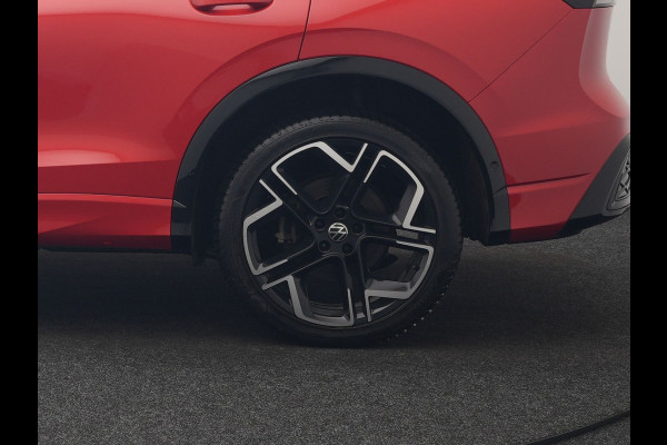 Volkswagen Tiguan 1.4 TSI eHybrid R-Line Business Plug In Hybrid 272pk Dealer O.H. PHEV | Trekhaak Af Fabriek | Panodak | Lederen Sportstoelen Massage & Memory & Ventilatie | 20"L.M | 360 Camera | Harman&Kardon | Adaptive Cruise | Stuur Verwarmd | IQ Light |