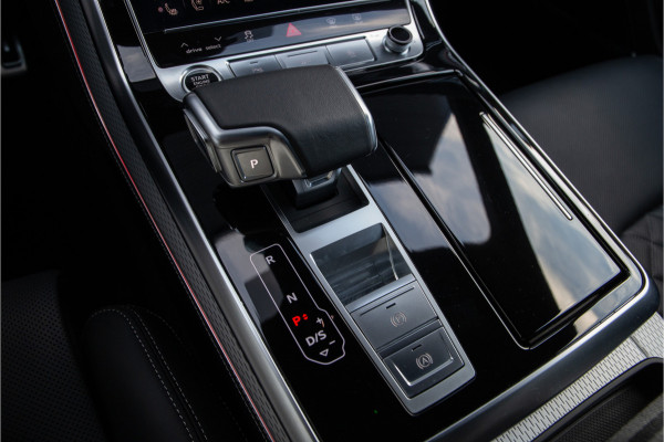 Audi Q8 60 TFSI e quattro Competition Massage, Head-up, Vierwielbesturing, B&O, Soft-Close, VOL