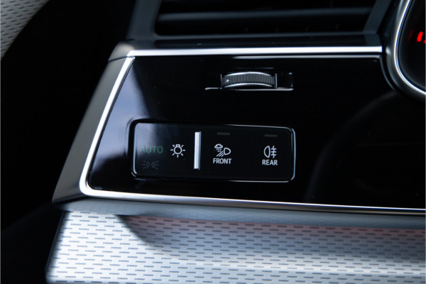 Audi Q8 60 TFSI e quattro Competition Massage, Head-up, Vierwielbesturing, B&O, Soft-Close, VOL