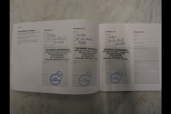 Volvo XC40 1.5 T5 Plug-in hybrid Ultimate Dark | Panoramadak | Tailored Wool Blend | Harman/Kardon | Trekhaak | 360 | Keyless