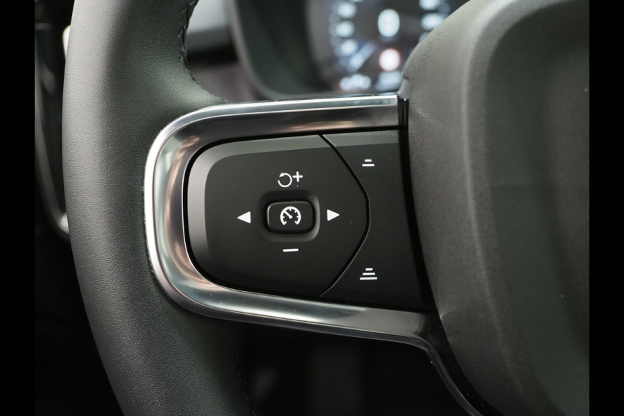 Volvo XC40 1.5 T5 Plug-in hybrid Ultimate Dark | Panoramadak | Tailored Wool Blend | Harman/Kardon | Trekhaak | 360 | Keyless