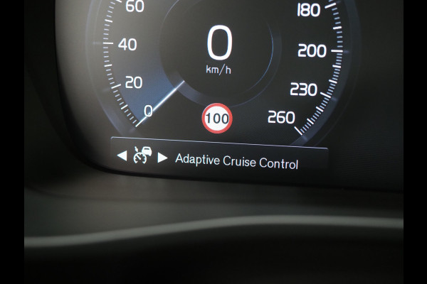 Volvo XC40 1.5 T5 Plug-in hybrid Ultimate Dark | Panoramadak | Tailored Wool Blend | Harman/Kardon | Trekhaak | 360 | Keyless