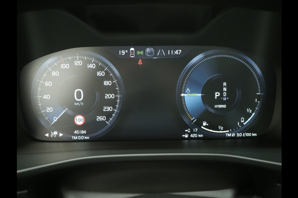 Volvo XC40 1.5 T5 Plug-in hybrid Ultimate Dark | Panoramadak | Tailored Wool Blend | Harman/Kardon | Trekhaak | 360 | Keyless