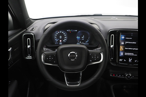 Volvo XC40 1.5 T5 Plug-in hybrid Ultimate Dark | Panoramadak | Tailored Wool Blend | Harman/Kardon | Trekhaak | 360 | Keyless