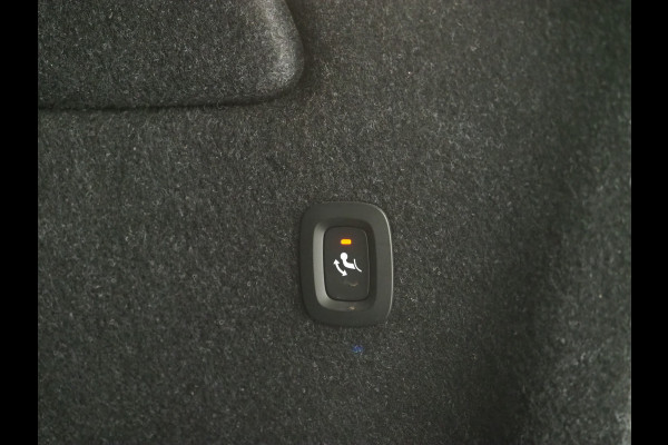 Volvo XC40 1.5 T5 Plug-in hybrid Ultimate Dark | Panoramadak | Tailored Wool Blend | Harman/Kardon | Trekhaak | 360 | Keyless