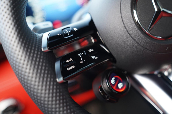 Mercedes-Benz SL-Klasse Roadster AMG 63 4MATIC+ | BTW incl | Carbon Package | Stoelkoeling | Burmester Surround Sound | 21 inch