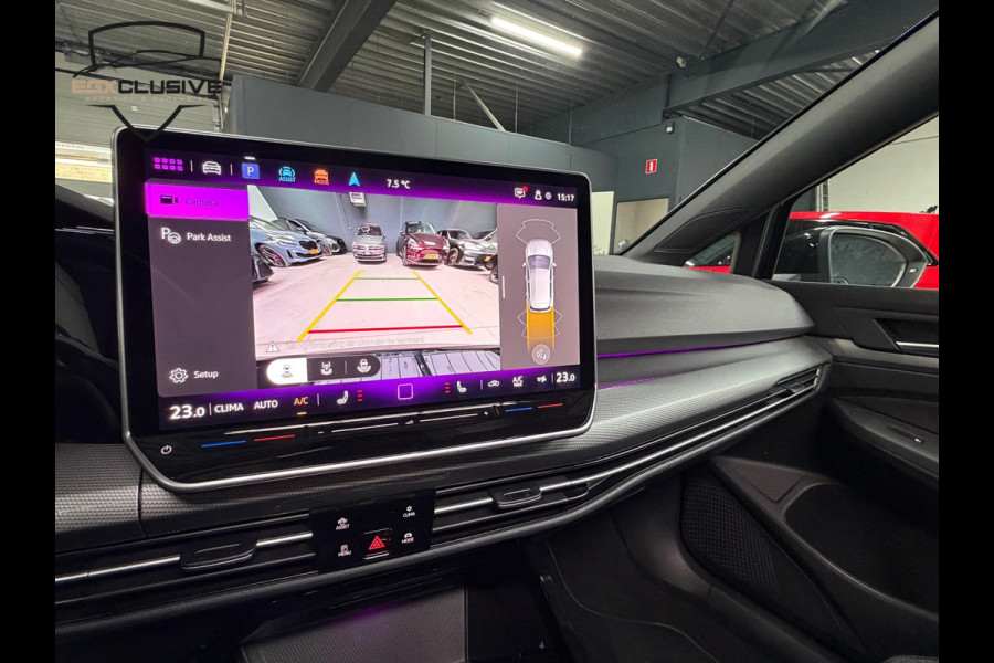 Volkswagen Golf 1.5 eTSI Life Edition Pano/HUD/Alcantara