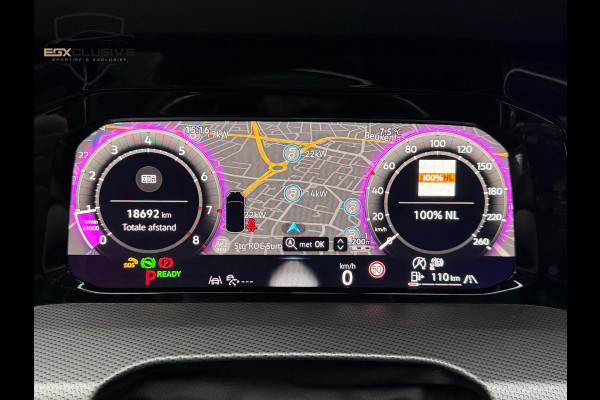 Volkswagen Golf 1.5 eTSI Life Edition Pano/HUD/Alcantara