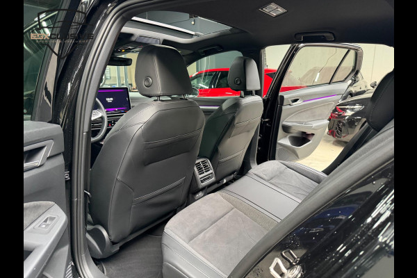 Volkswagen Golf 1.5 eTSI Life Edition Pano/HUD/Alcantara