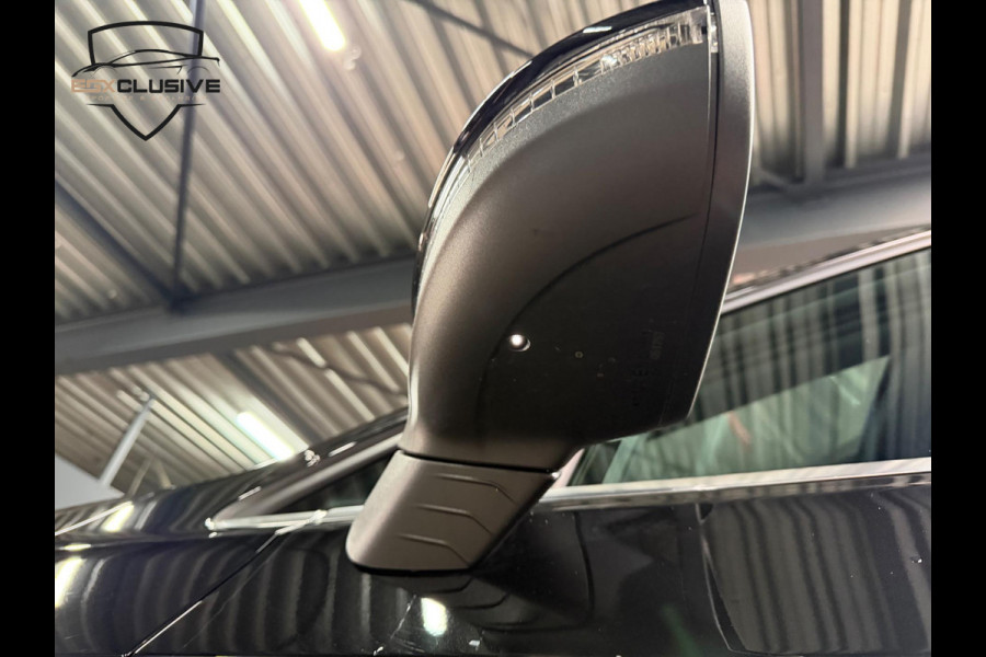 Volkswagen Golf 1.5 eTSI Life Edition Pano/HUD/Alcantara