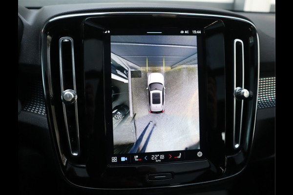 Volvo XC40 Recharge P8 AWD R-Design / Panoramadak / 360camera
