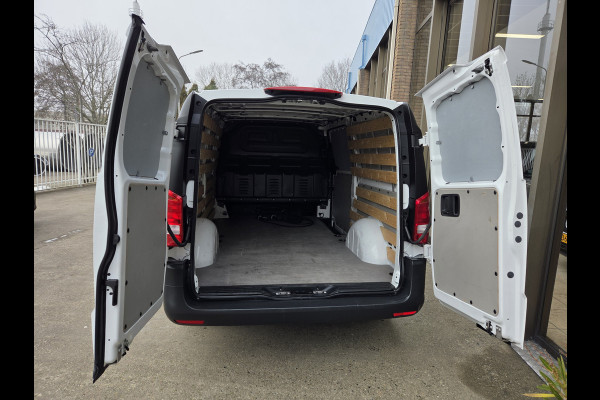 Mercedes-Benz eVito Extra Lang 41 kWh Airco Achteruitrijcamera Verwarmde voorstoel  Navigatie