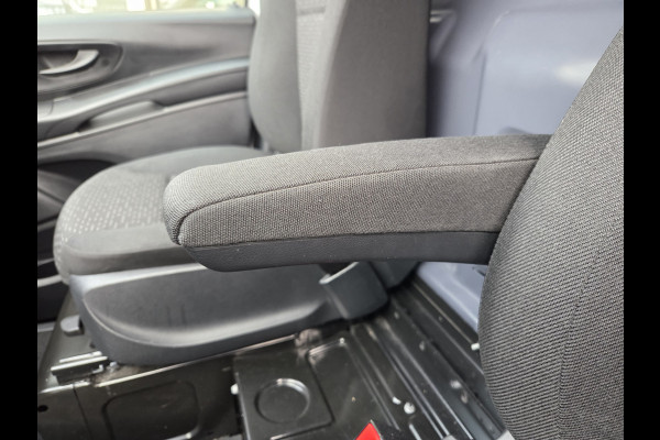 Mercedes-Benz eVito Extra Lang 41 kWh Airco Achteruitrijcamera Verwarmde voorstoel  Navigatie