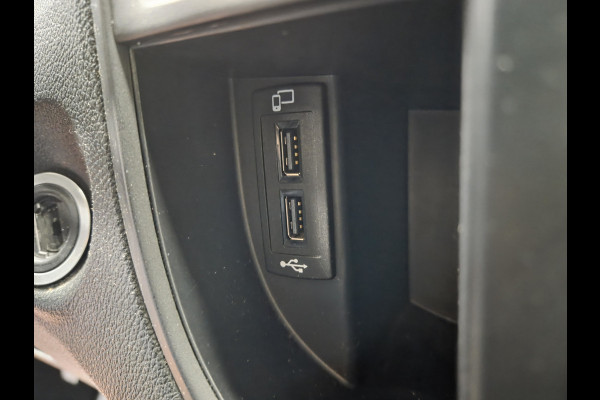 Mercedes-Benz eVito Extra Lang 41 kWh Airco Achteruitrijcamera Verwarmde voorstoel  Navigatie