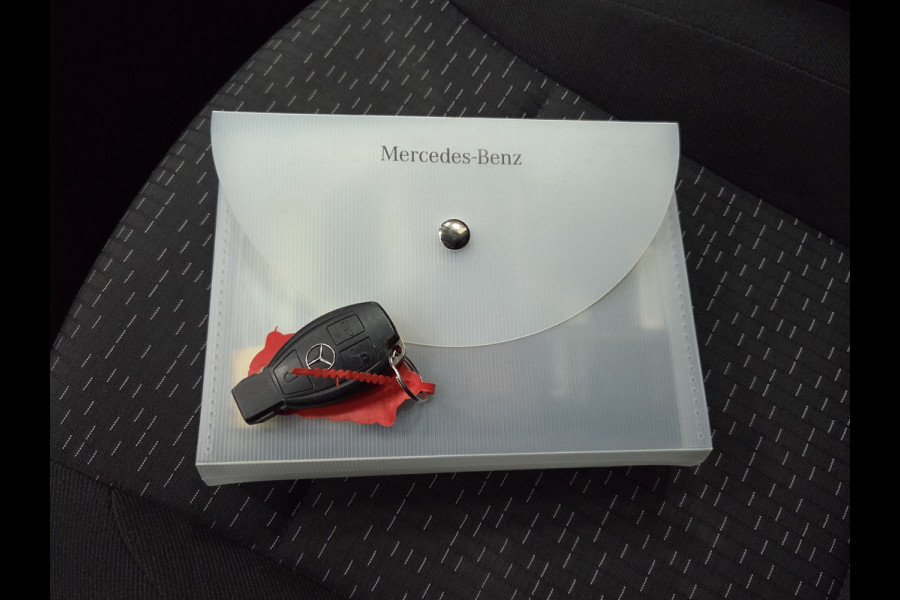 Mercedes-Benz eVito Extra Lang 41 kWh Airco Achteruitrijcamera Verwarmde voorstoel  Navigatie