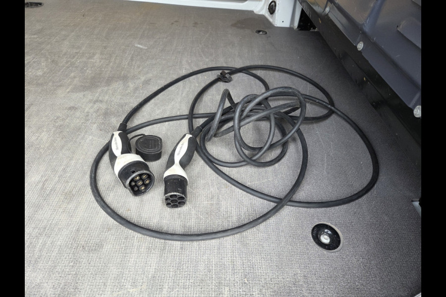 Mercedes-Benz eVito Extra Lang 41 kWh Airco Achteruitrijcamera Verwarmde voorstoel  Navigatie