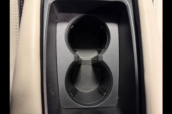 Mazda 3 2.0 SkyActiv-G 120 GT-M ACC CAMERA PARKEERSENSOREN VOOR EN ACHTER NAVI STUUR/STOELVERWARMING DODEHOEKSBEWAKING