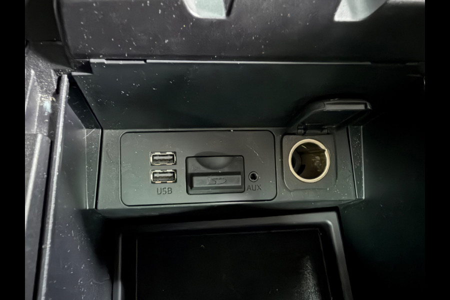 Mazda 3 2.0 SkyActiv-G 120 GT-M ACC CAMERA PARKEERSENSOREN VOOR EN ACHTER NAVI STUUR/STOELVERWARMING DODEHOEKSBEWAKING