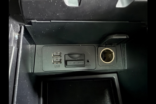 Mazda 3 2.0 SkyActiv-G 120 GT-M ACC CAMERA PARKEERSENSOREN VOOR EN ACHTER NAVI STUUR/STOELVERWARMING DODEHOEKSBEWAKING