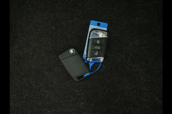 Škoda Superb Combi 1.4 TSI iV Style | Panoramadak | Canton | Leder | Camera | Keyless | Adaptive Cruise | Memory | Carplay