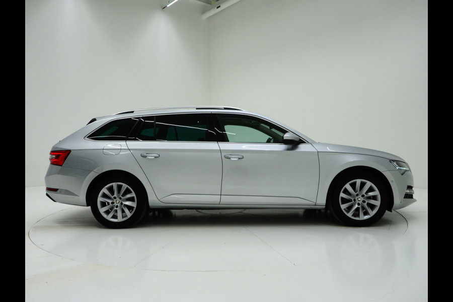 Škoda Superb Combi 1.4 TSI iV Style | Panoramadak | Canton | Leder | Camera | Keyless | Adaptive Cruise | Memory | Carplay