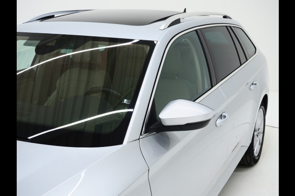 Škoda Superb Combi 1.4 TSI iV Style | Panoramadak | Canton | Leder | Camera | Keyless | Adaptive Cruise | Memory | Carplay