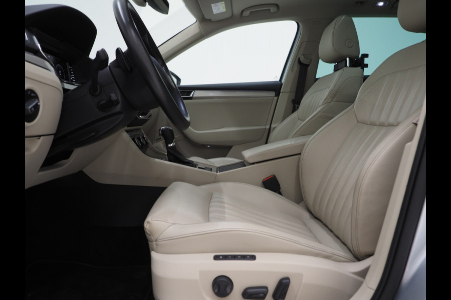 Škoda Superb Combi 1.4 TSI iV Style | Panoramadak | Canton | Leder | Camera | Keyless | Adaptive Cruise | Memory | Carplay