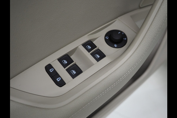 Škoda Superb Combi 1.4 TSI iV Style | Panoramadak | Canton | Leder | Camera | Keyless | Adaptive Cruise | Memory | Carplay