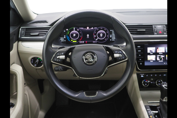 Škoda Superb Combi 1.4 TSI iV Style | Panoramadak | Canton | Leder | Camera | Keyless | Adaptive Cruise | Memory | Carplay