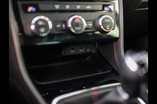 Seat Leon 1.5 TSI FR Business Intense | Camera | Beats | ACC | Seat Lightning