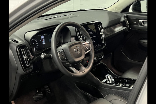 Volvo XC40 1.5 T5 Plug-in hybrid Ultimate Dark Trekhaak | Open dak | Adapt. cruise | Leder | Stoel-/stuurverwarming | Carplay