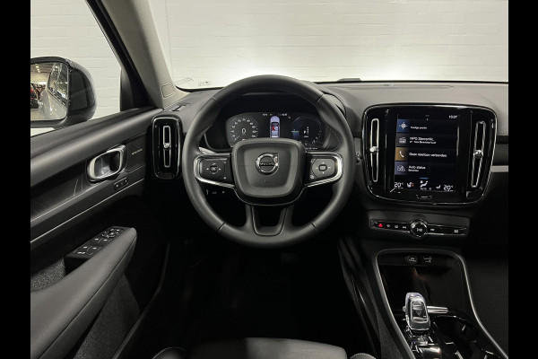 Volvo XC40 1.5 T5 Plug-in hybrid Ultimate Dark Trekhaak | Open dak | Adapt. cruise | Leder | Stoel-/stuurverwarming | Carplay