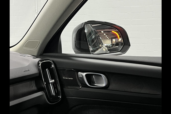 Volvo XC40 1.5 T5 Plug-in hybrid Ultimate Dark Trekhaak | Open dak | Adapt. cruise | Leder | Stoel-/stuurverwarming | Carplay