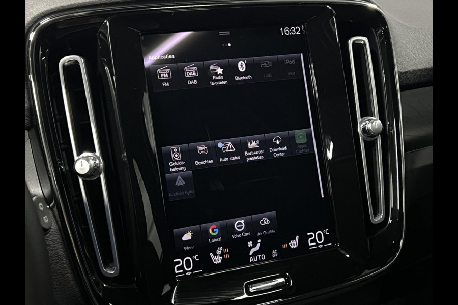 Volvo XC40 1.5 T5 Plug-in hybrid Ultimate Dark Trekhaak | Open dak | Adapt. cruise | Leder | Stoel-/stuurverwarming | Carplay