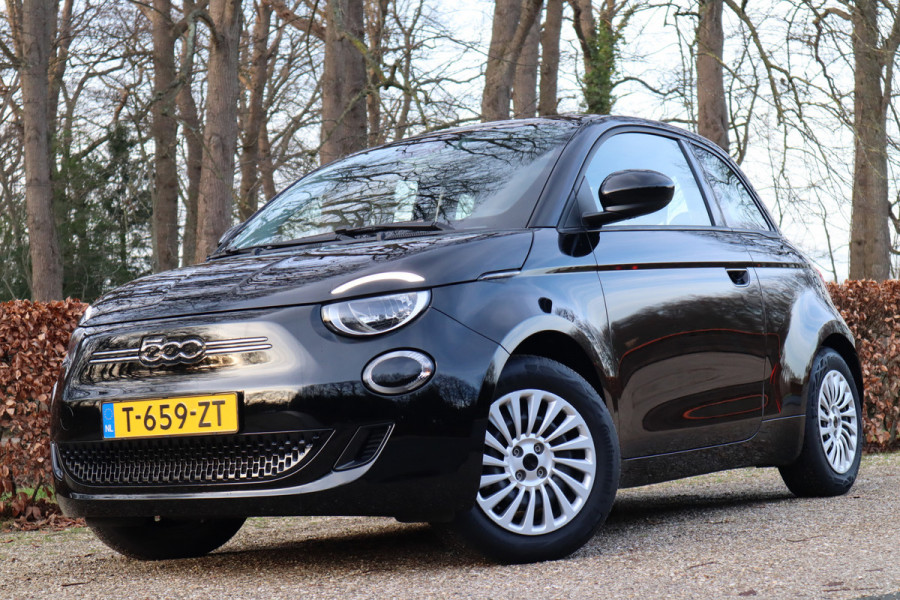 Fiat 500E Urban 42 kWh | Carplay |