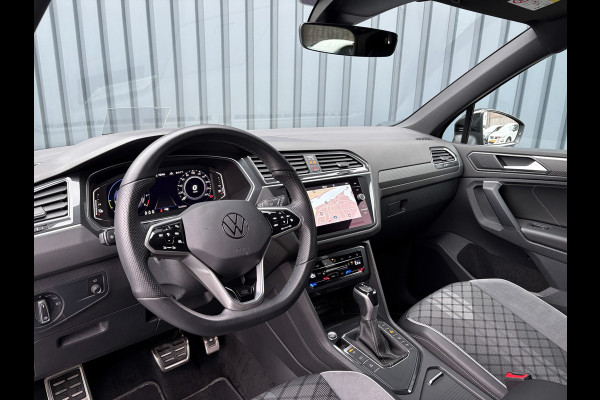Volkswagen Tiguan 1.4 TSI eHybrid R-Line Business+ | Head Up | Trekhaak wegkl. | 20'' | IQ Light | Side Assist | Camera | Prijs Rijklaar!!