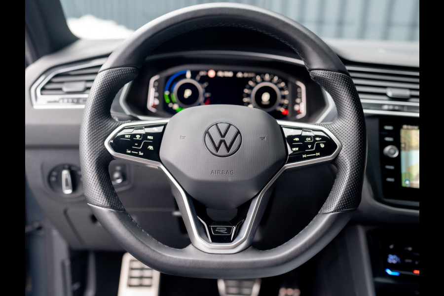 Volkswagen Tiguan 1.4 TSI eHybrid R-Line Business+ | Head Up | Trekhaak wegkl. | 20'' | IQ Light | Side Assist | Camera | Prijs Rijklaar!!