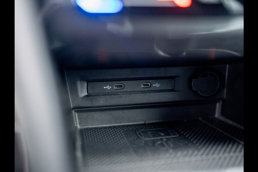 Volkswagen Tiguan 1.4 TSI eHybrid R-Line Business+ | Head Up | Trekhaak wegkl. | 20'' | IQ Light | Side Assist | Camera | Prijs Rijklaar!!